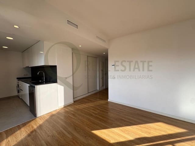 3 bedroom Flat for rent in Playa de San Juan, Alicante / Alacant city with pool garage - € 1,900 (Ref: 9815869)