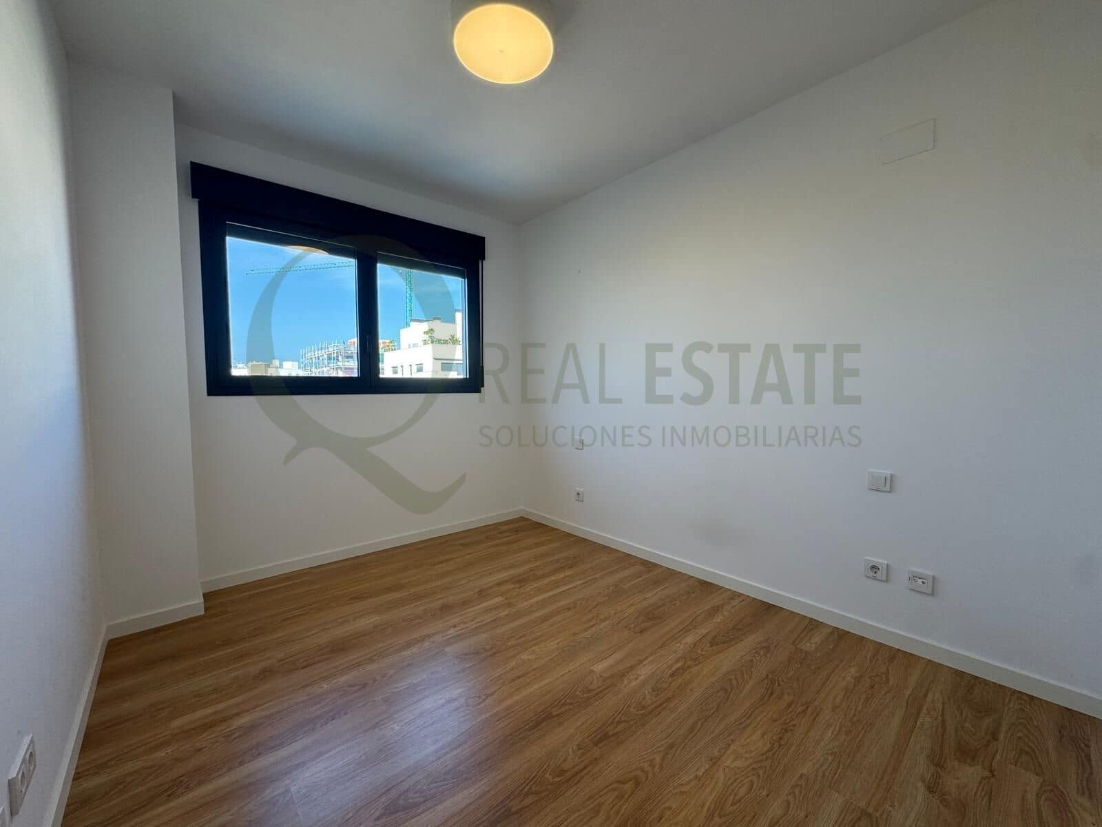 3 bedroom Flat for rent in Playa de San Juan with pool garage - € 1,900 (Ref: 9815869)