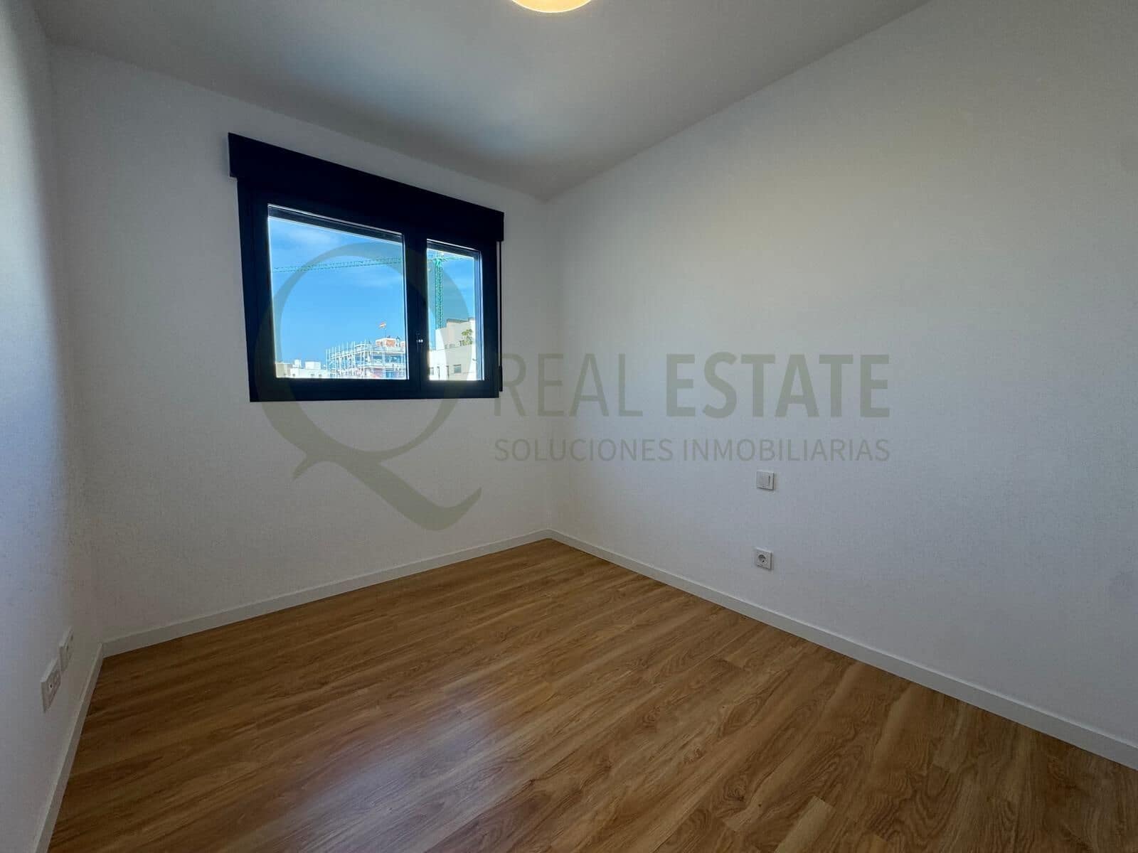 3 bedroom Flat for rent in Playa de San Juan with pool garage - € 1,900 (Ref: 9815869)