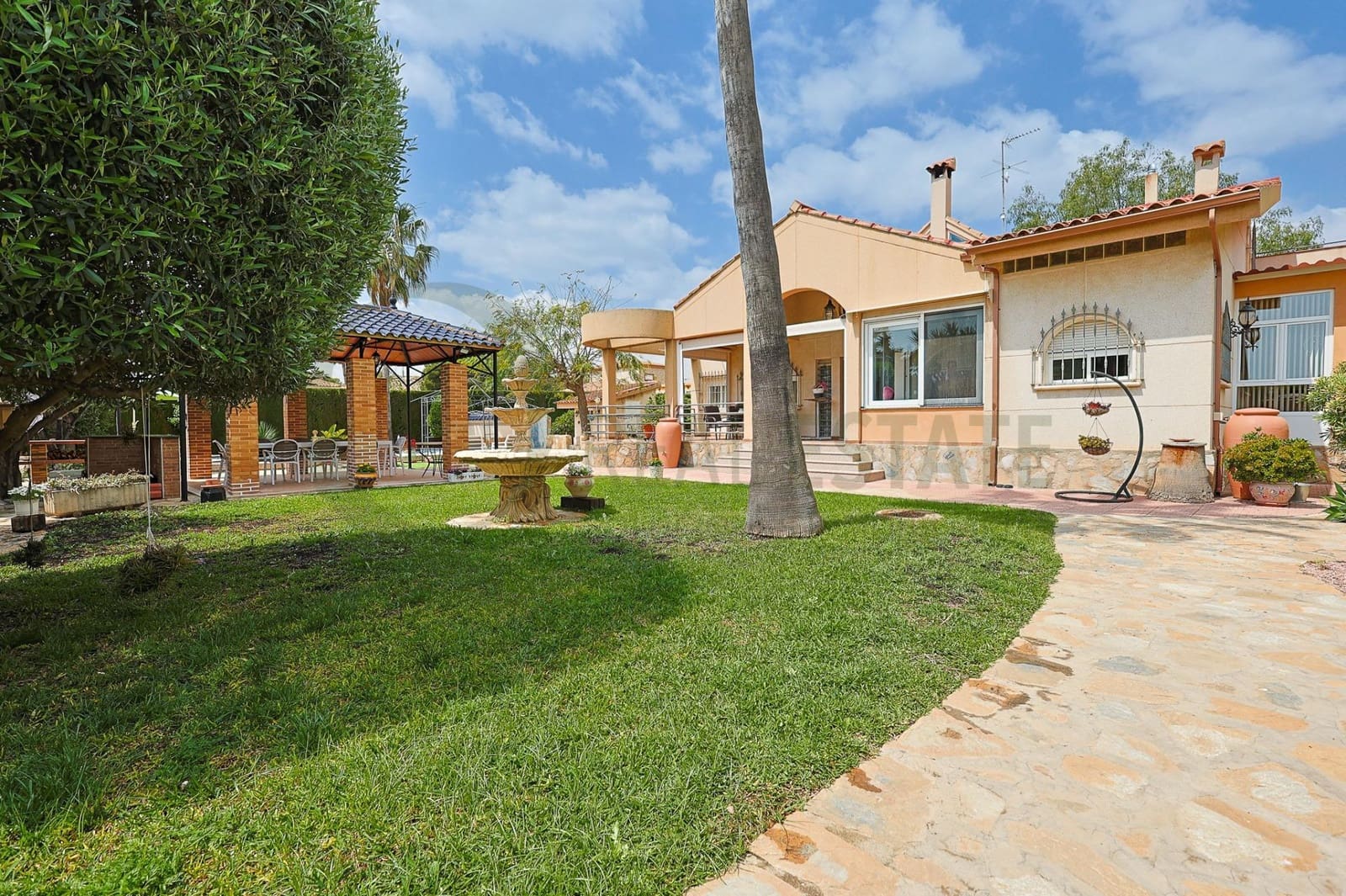 4 quarto Moradia para venda em Villafranqueza com garagem - 1 298 000 € (Ref: 9818259)