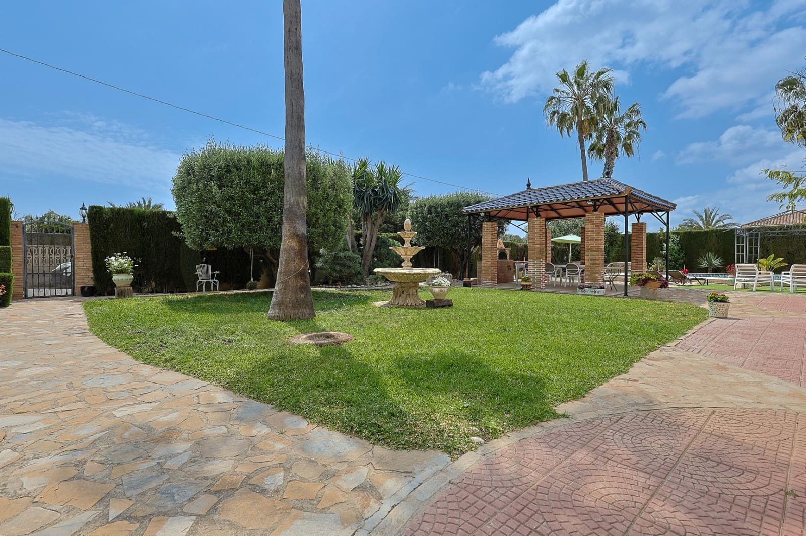 4 quarto Moradia para venda em Villafranqueza com garagem - 1 298 000 € (Ref: 9818259)