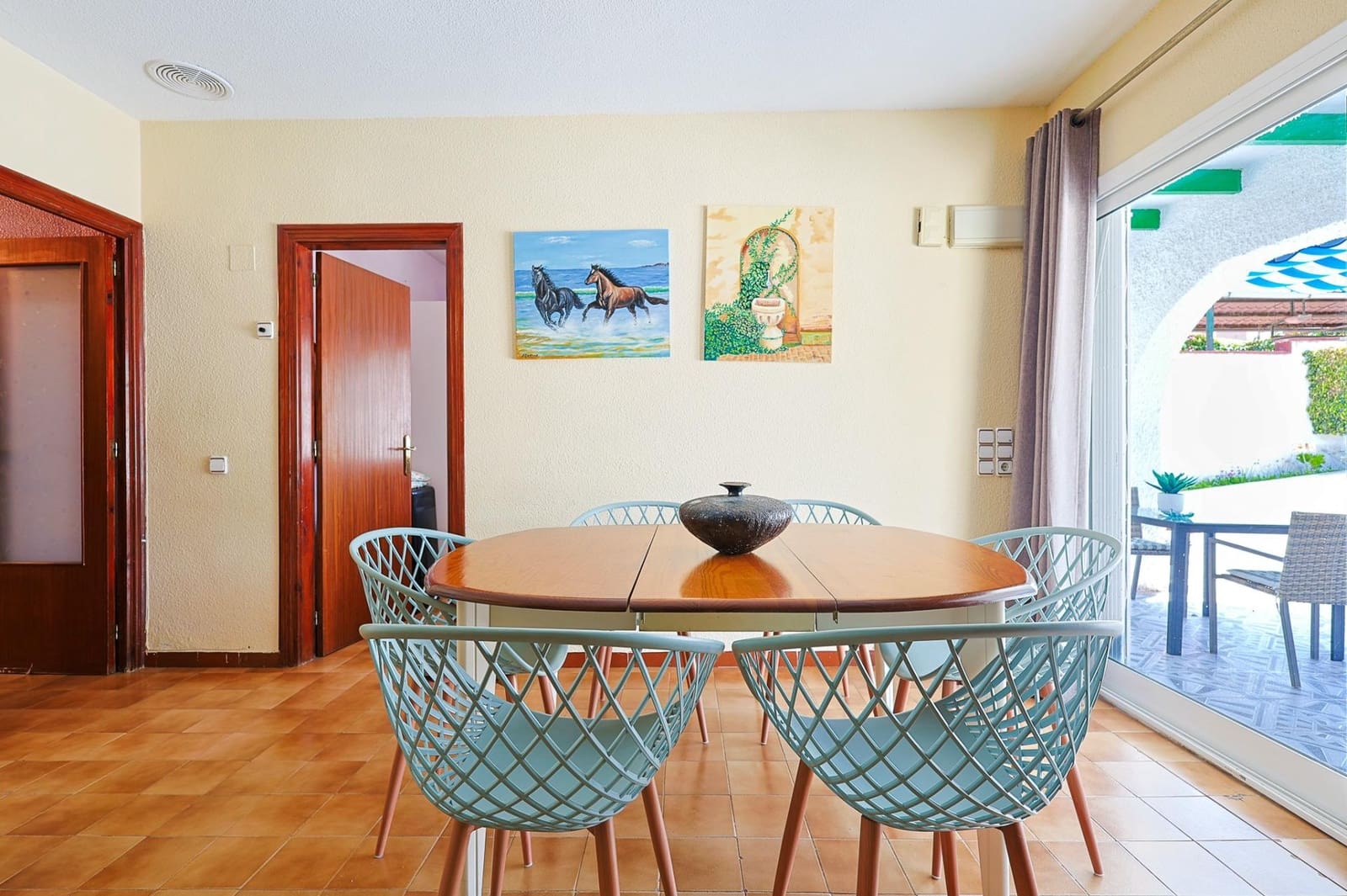 3 soveværelse Villa til salg i Arenales del Sol med swimmingpool garage - € 495.000 (Ref: 9820538)