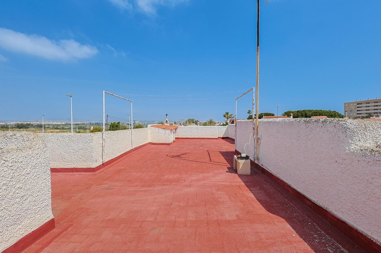 3 soveværelse Villa til salg i Arenales del Sol med swimmingpool garage - € 495.000 (Ref: 9820538)