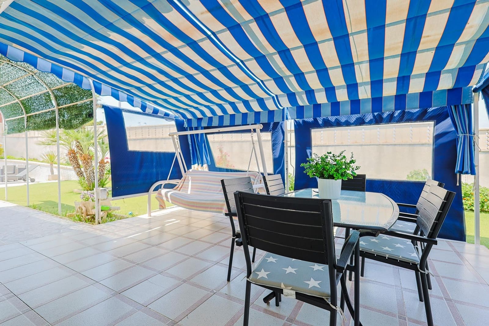 3 soveværelse Villa til salg i Arenales del Sol med swimmingpool garage - € 495.000 (Ref: 9820538)