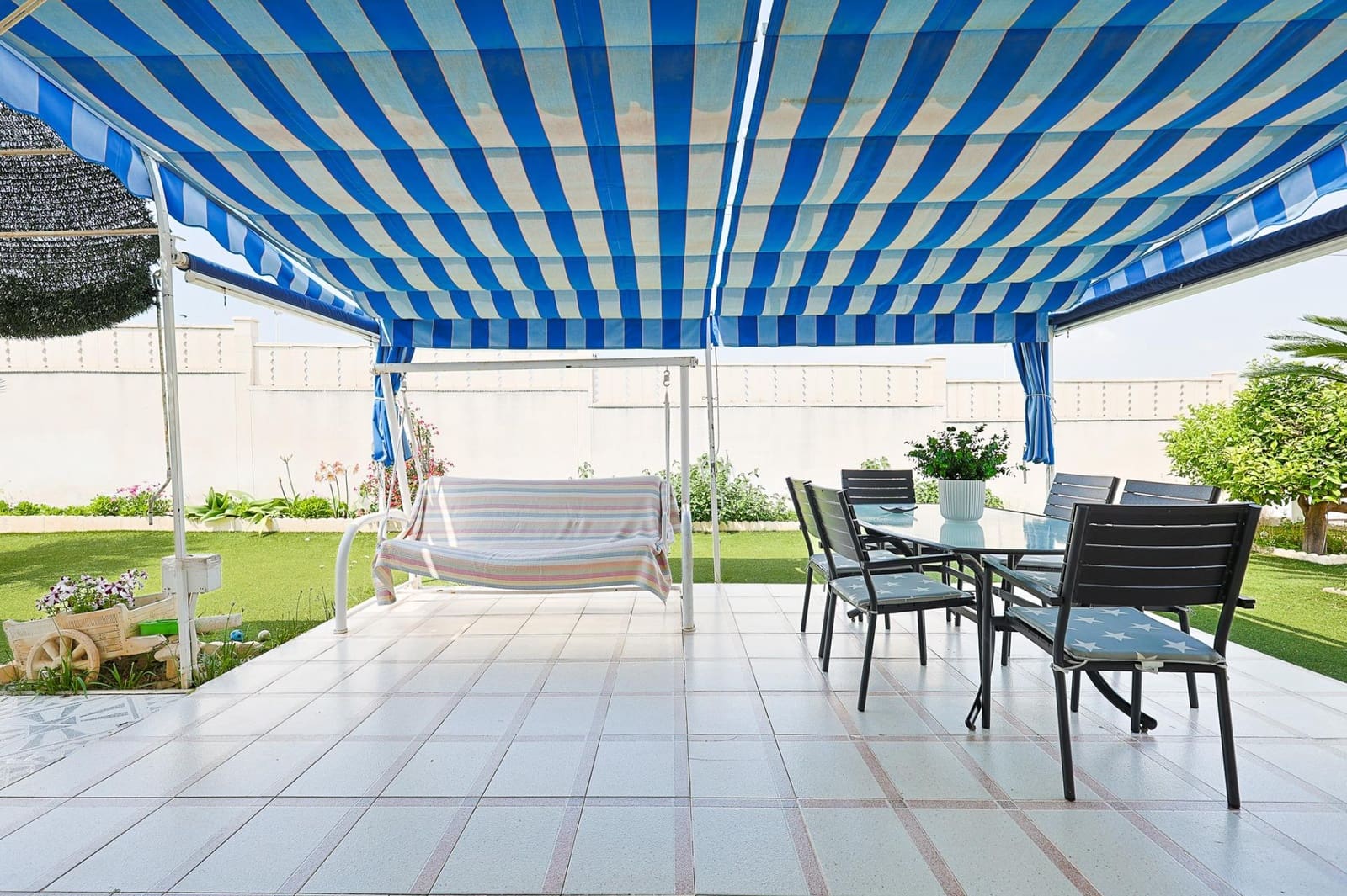 3 soveværelse Villa til salg i Arenales del Sol med swimmingpool garage - € 495.000 (Ref: 9820538)