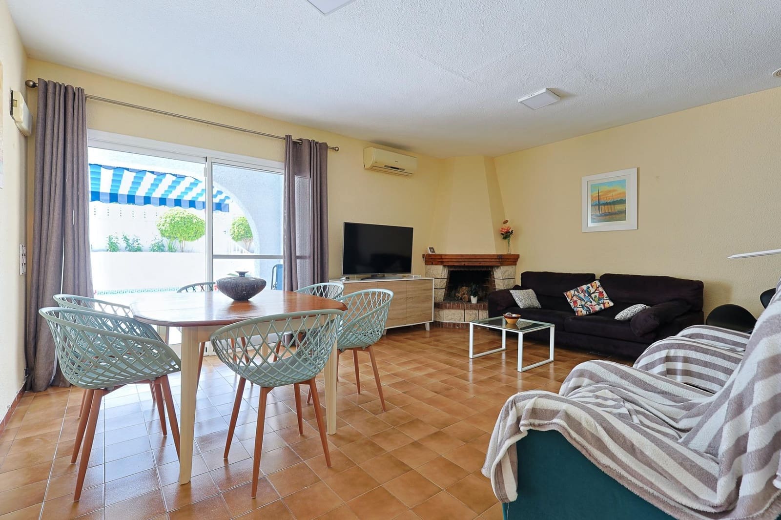 3 soveværelse Villa til salg i Arenales del Sol med swimmingpool garage - € 495.000 (Ref: 9820538)