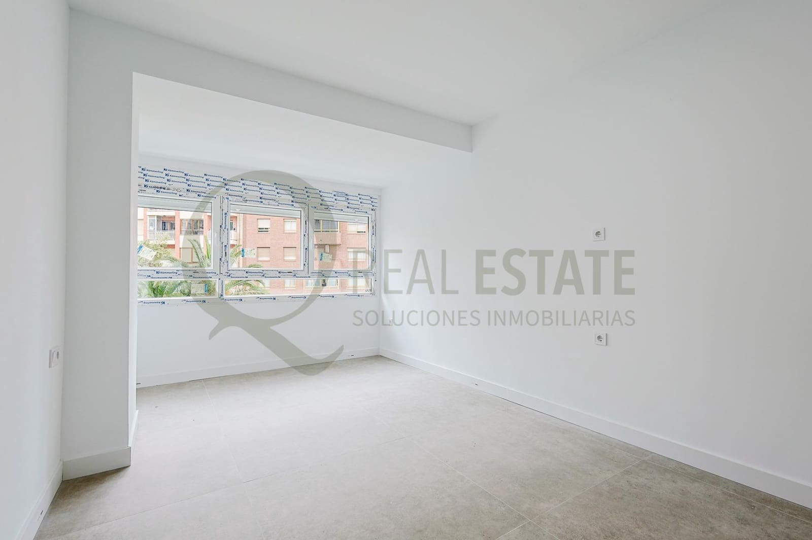 3 soveværelse Lejlighed til salg i Alicante by - € 320.000 (Ref: 9822954)