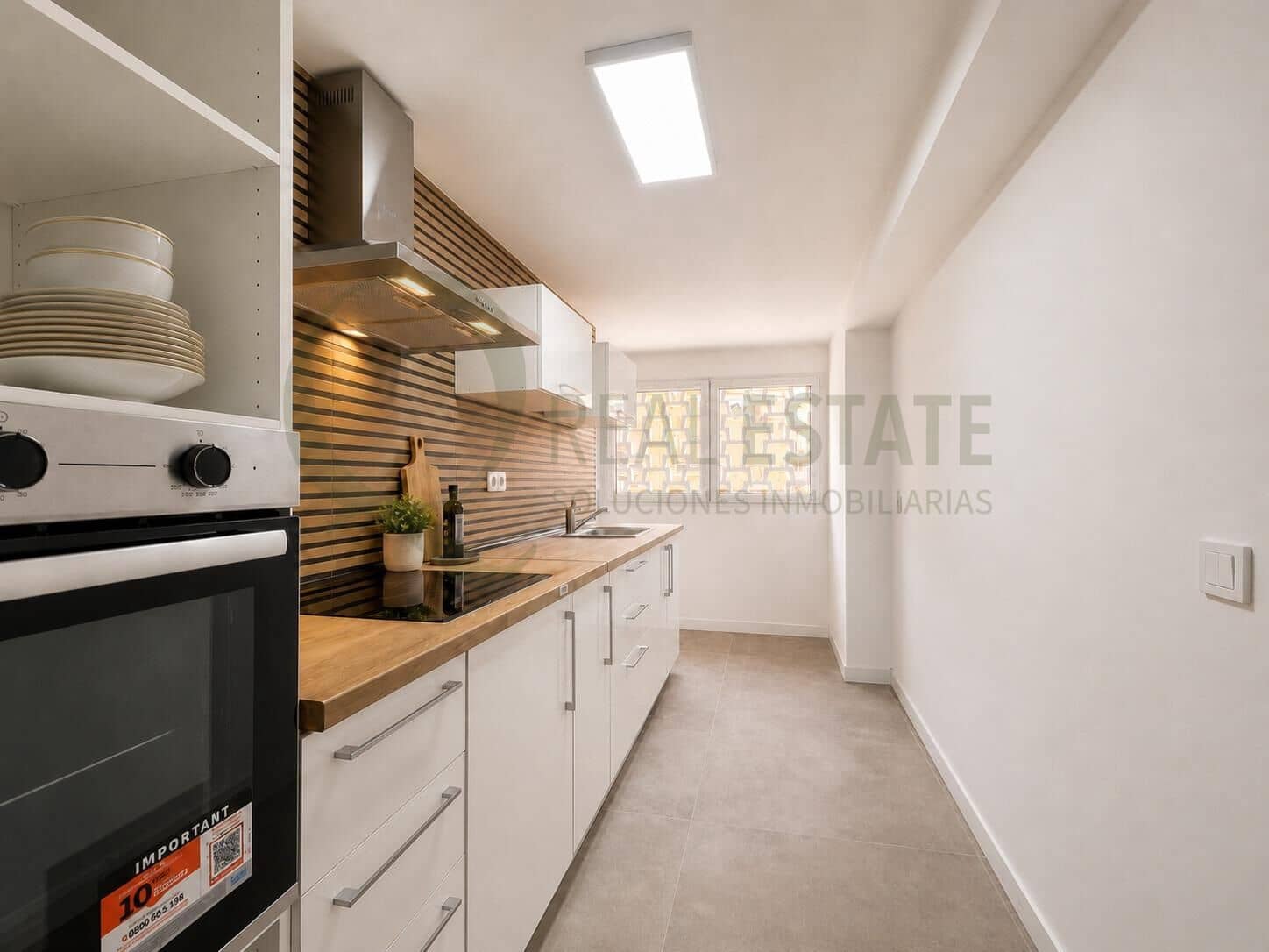 3 soveværelse Lejlighed til salg i Alicante by - € 320.000 (Ref: 9822954)