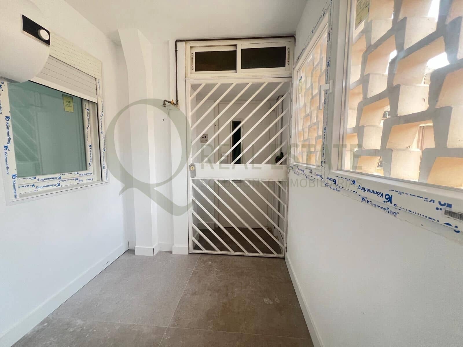 3 soveværelse Lejlighed til salg i Alicante by - € 320.000 (Ref: 9822954)