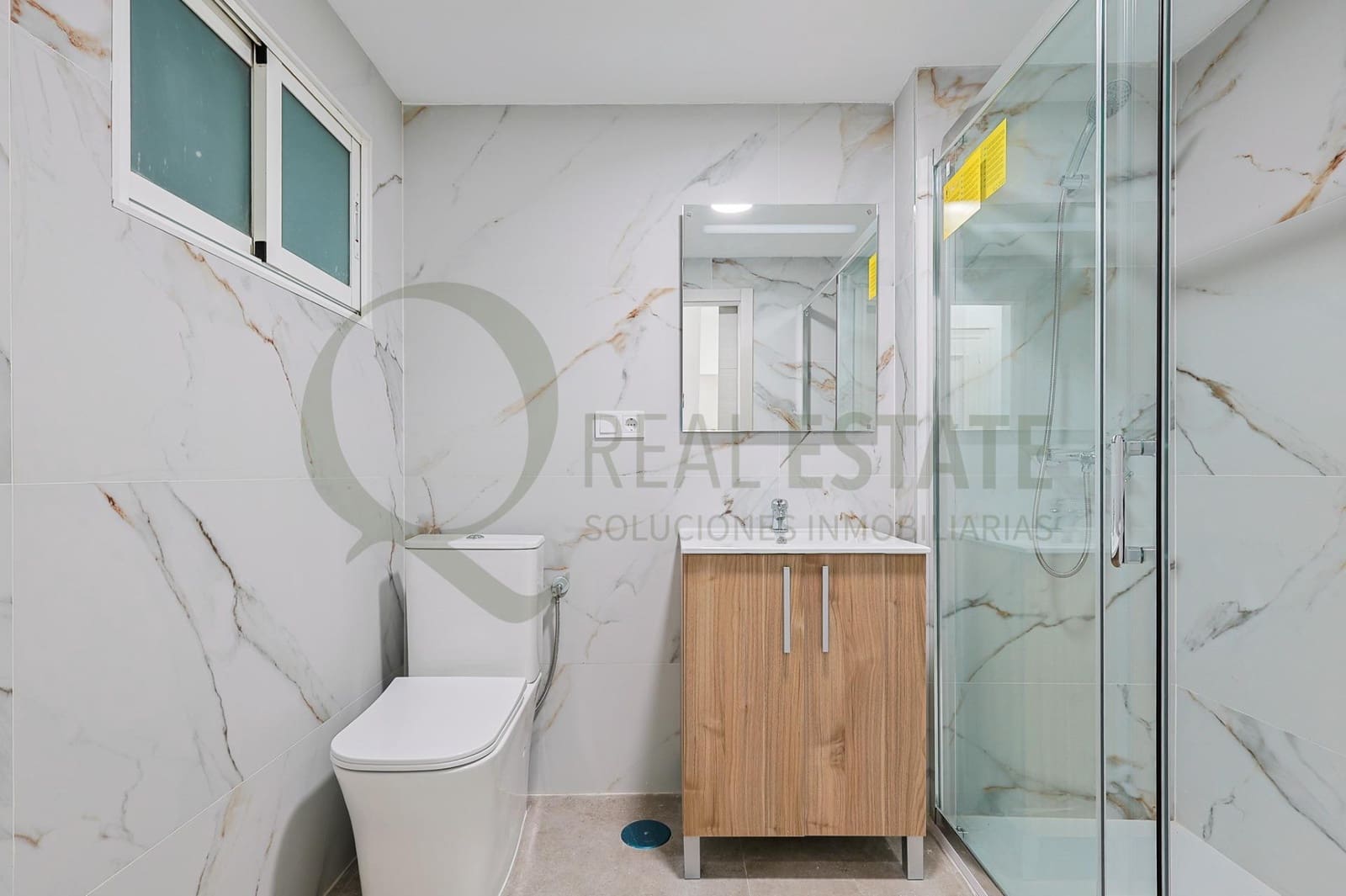 3 soveværelse Lejlighed til salg i Alicante by - € 320.000 (Ref: 9822954)