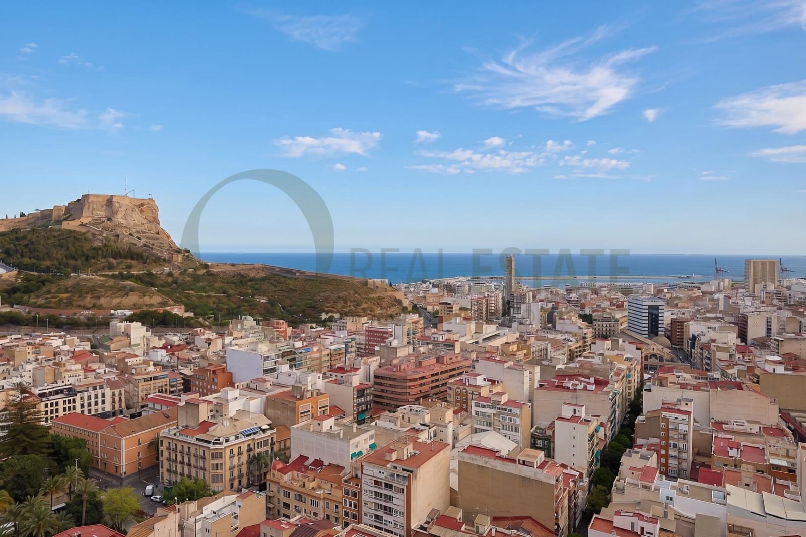3 soveværelse Lejlighed til salg i Alicante by - € 320.000 (Ref: 9822954)