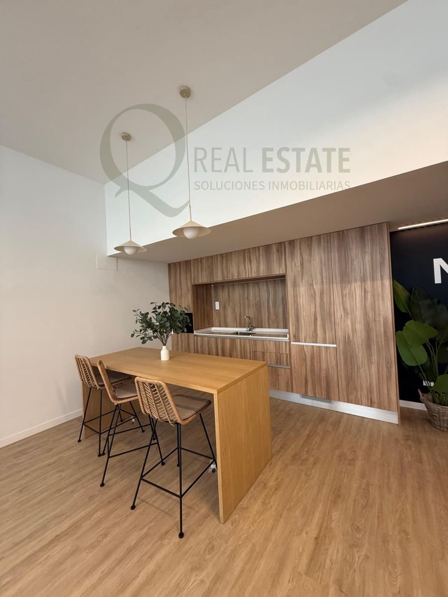 2 Zimmer Wohnung zu vermieten in Alicante / Alacant Stadt mit Pool Garage - 1.450 € (Ref: 9829190)