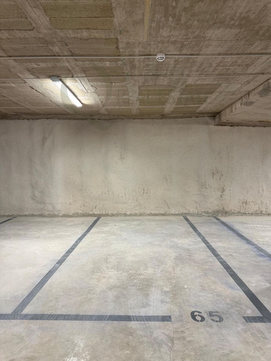 2 bedroom Flat for rent in Alicante / Alacant city with pool garage - € 1,450 (Ref: 9829190)