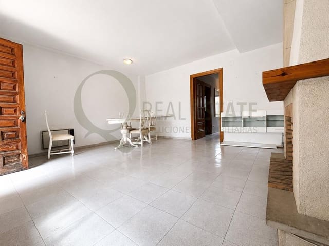 5 soveværelse Rækkehus til salg i Playa de San Juan, Alicante by med swimmingpool garage - € 499.000 (Ref: 9831565)