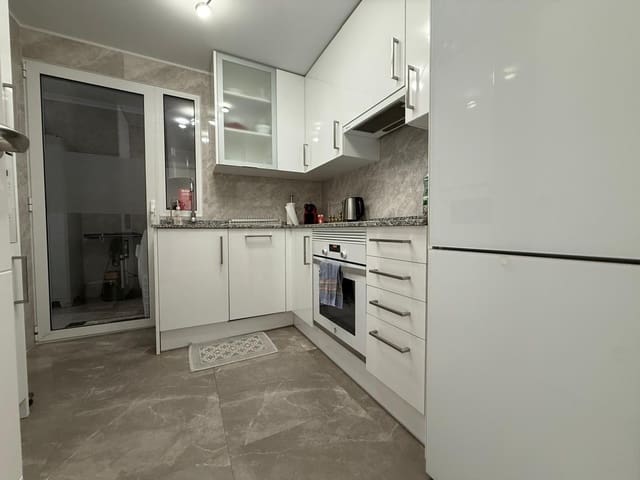 3 sypialnia Mieszkanie do wynajęcia w Mercado, Miasto Alicante / Alacant - 1 300 € (Ref: 9833688)