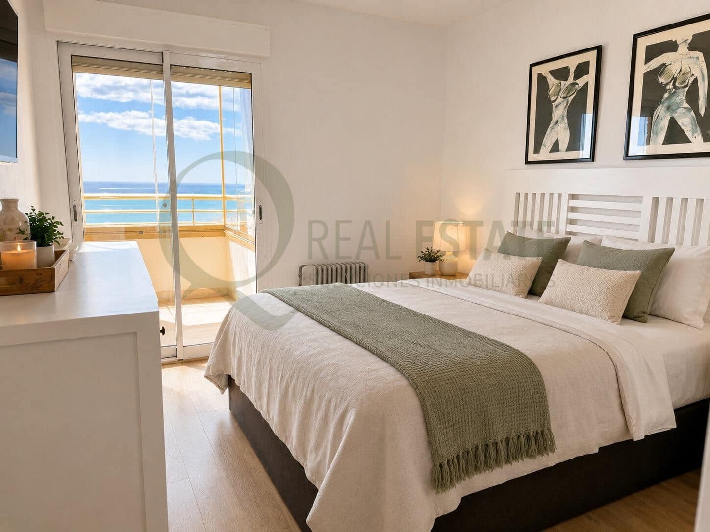 3 bedroom Flat for sale in Playa de Muchavista with pool - € 825,000 (Ref: 9836265)