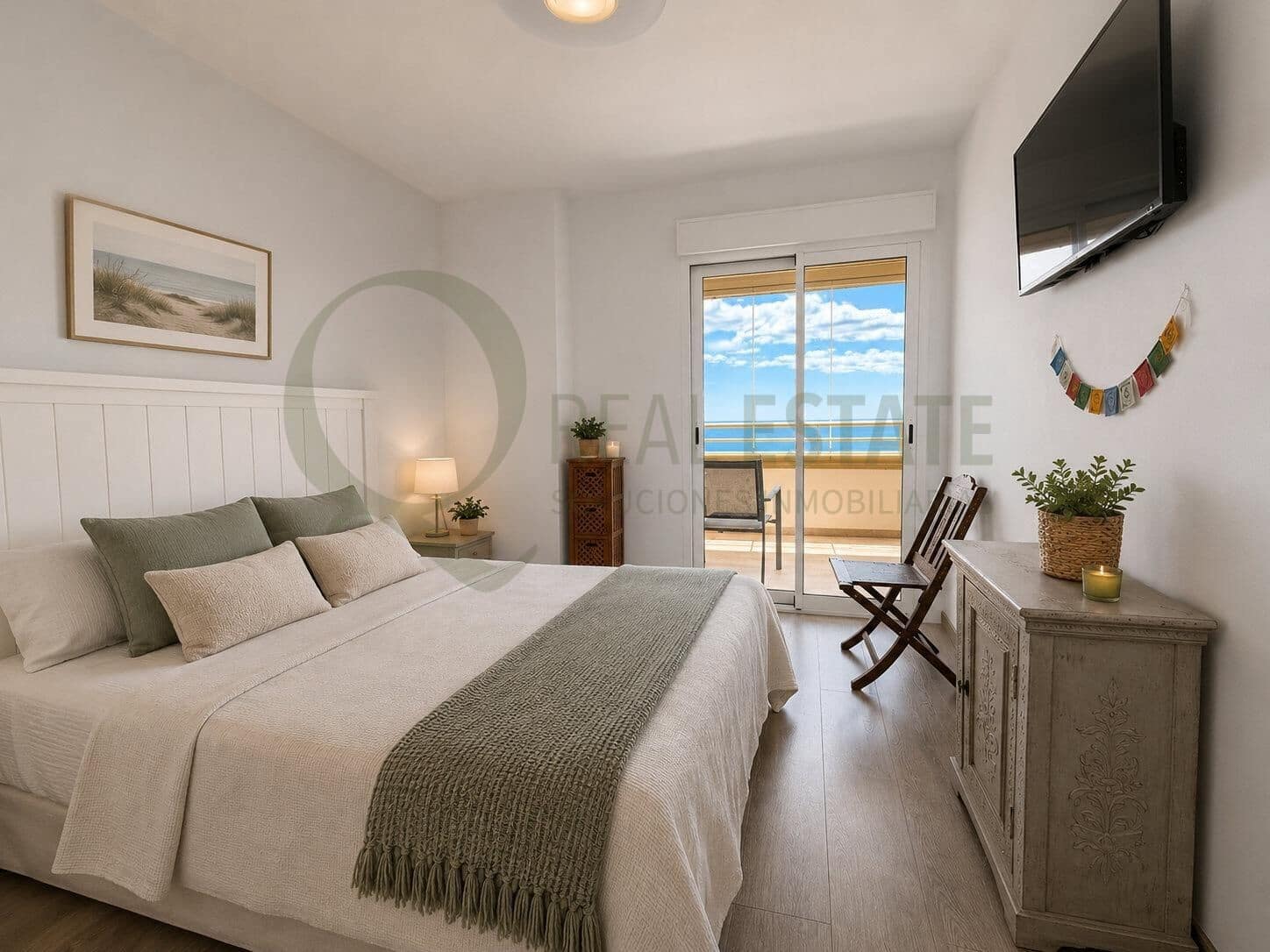3 bedroom Flat for sale in Playa de Muchavista with pool - € 825,000 (Ref: 9836265)
