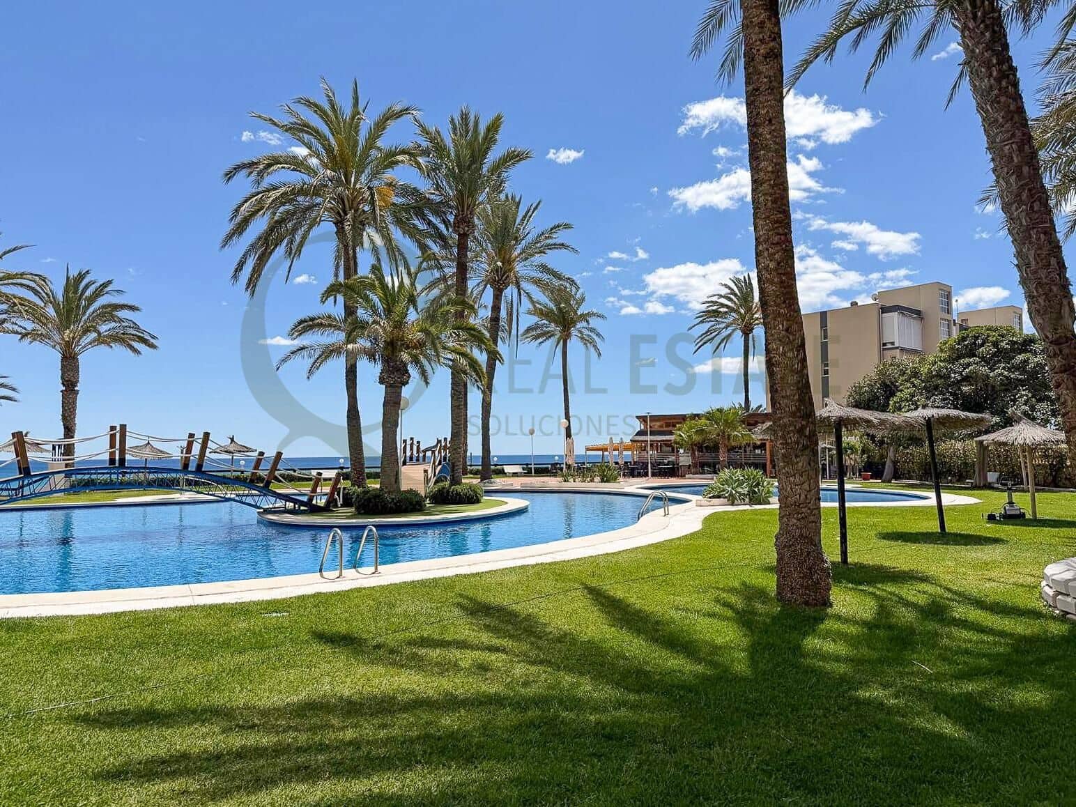 3 bedroom Flat for sale in Playa de Muchavista with pool - € 825,000 (Ref: 9836265)