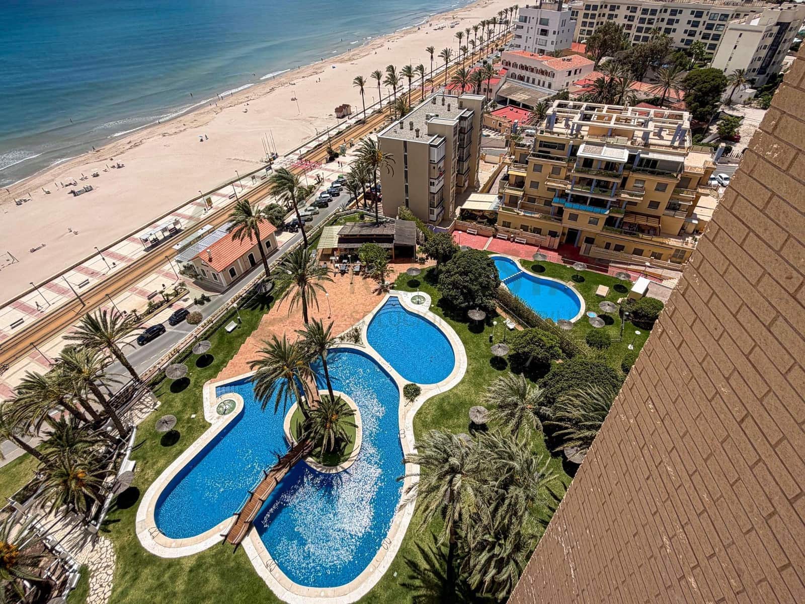 3 bedroom Flat for sale in Playa de Muchavista with pool - € 825,000 (Ref: 9836265)