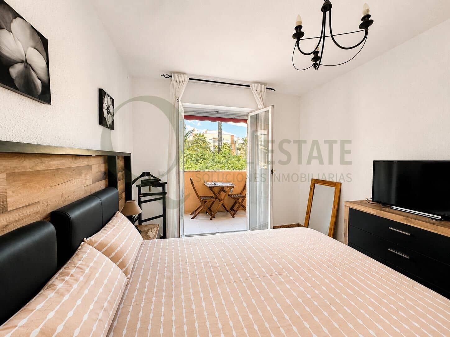 3 bedroom Flat for sale in San Juan de Alicante / Sant Joan d'Alacant - € 250,000 (Ref: 9839279)