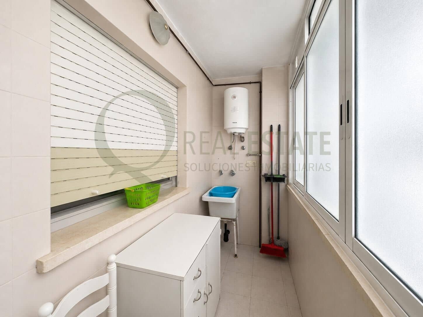 3 bedroom Flat for sale in San Juan de Alicante / Sant Joan d'Alacant - € 250,000 (Ref: 9839279)