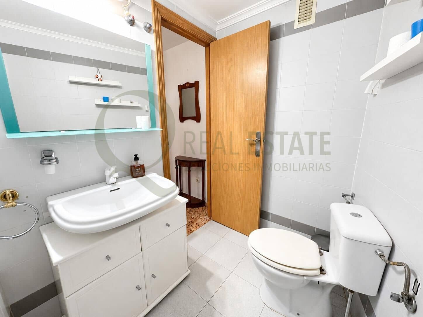 3 bedroom Flat for sale in San Juan de Alicante / Sant Joan d'Alacant - € 250,000 (Ref: 9839279)