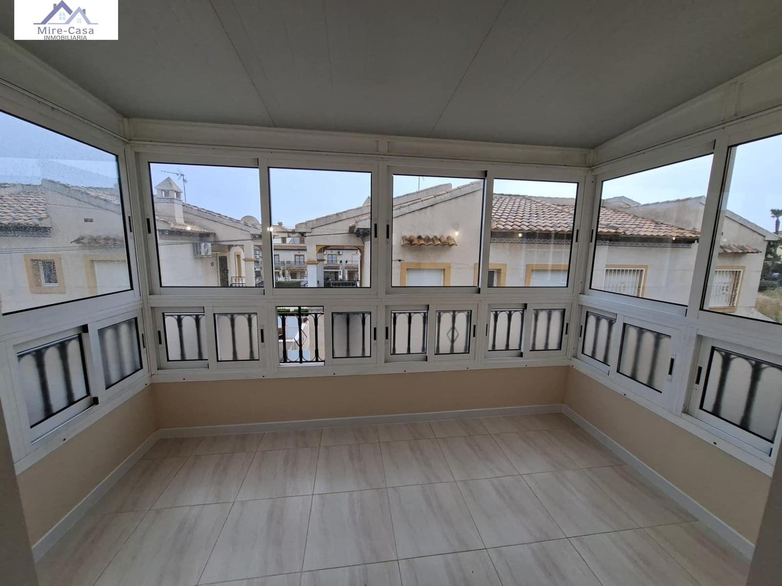 2 slaapkamer Bungalow te koop in Orihuela Costa met zwembad - € 179.000 (Ref: 10030952)