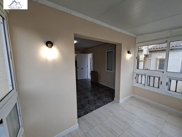 2 slaapkamer Bungalow te koop in Punta Prima, Orihuela met zwembad - € 179.000 (Ref: 10030952)