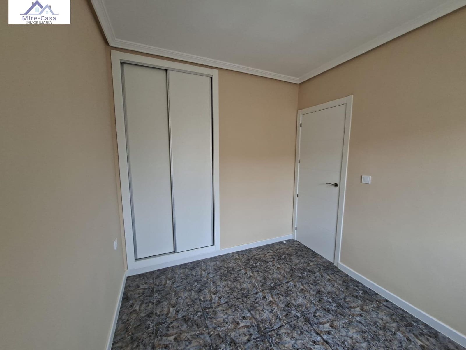 2 slaapkamer Bungalow te koop in Orihuela Costa met zwembad - € 179.000 (Ref: 10030952)