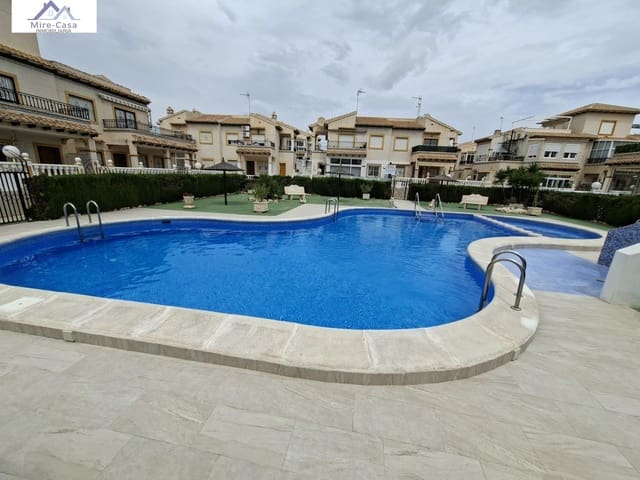 2 slaapkamer Bungalow te koop in Punta Prima, Orihuela met zwembad - € 179.000 (Ref: 10030952)