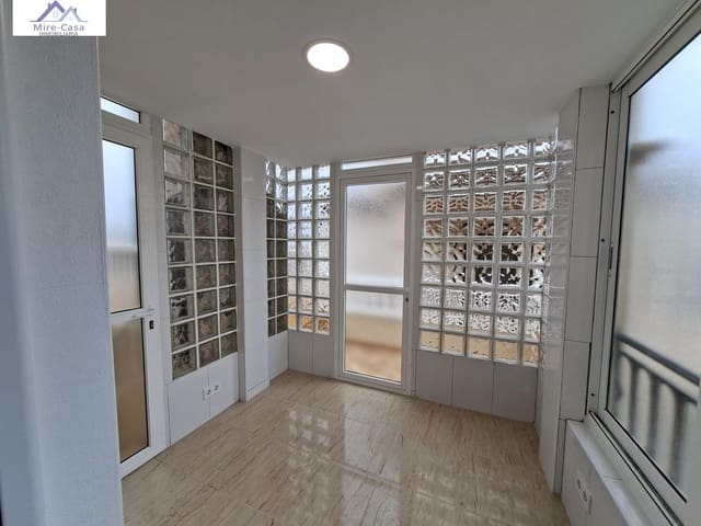 2 slaapkamer Bungalow te koop in Punta Prima, Orihuela met zwembad - € 179.000 (Ref: 10030952)