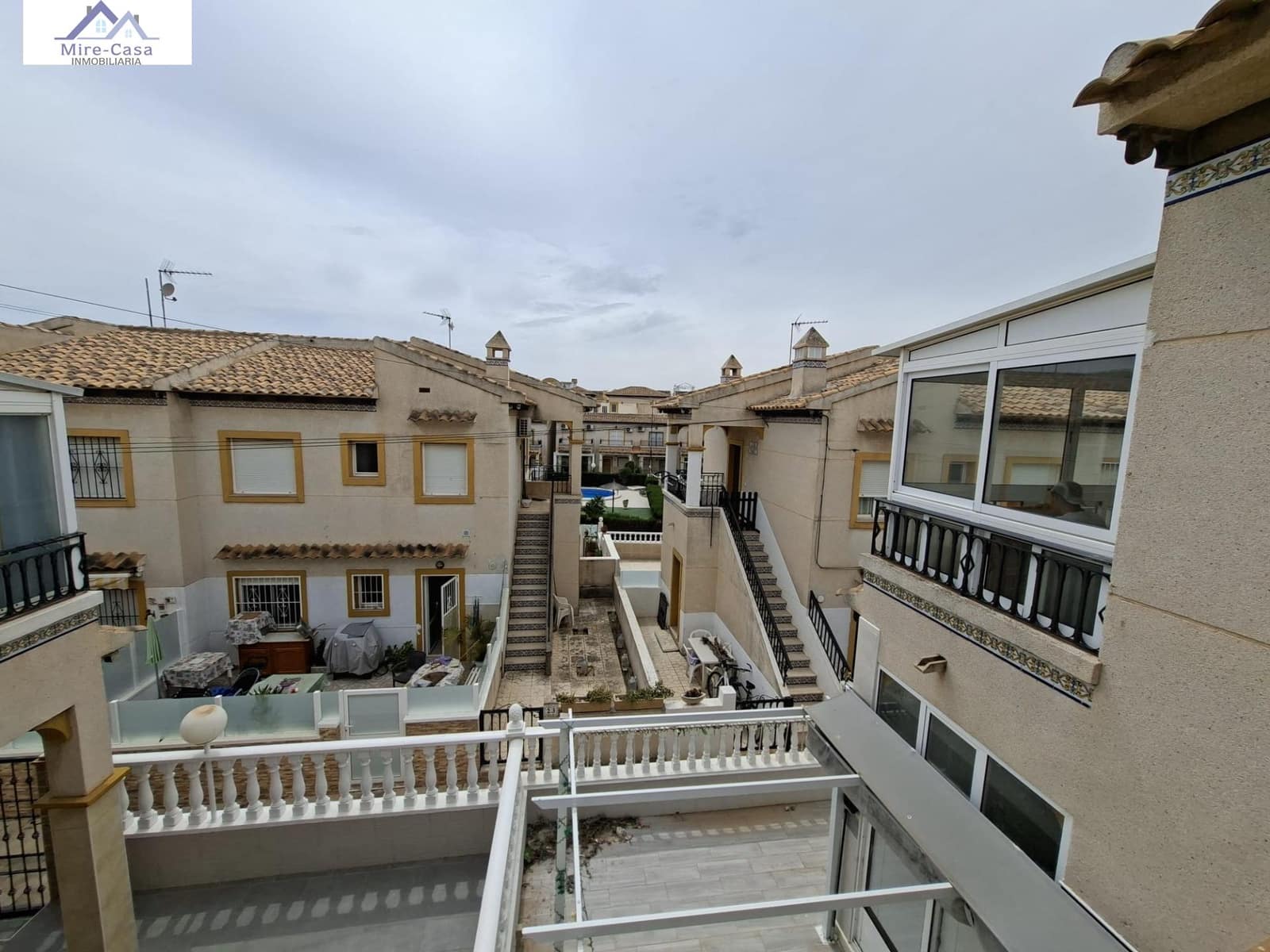 2 slaapkamer Bungalow te koop in Orihuela Costa met zwembad - € 179.000 (Ref: 10030952)