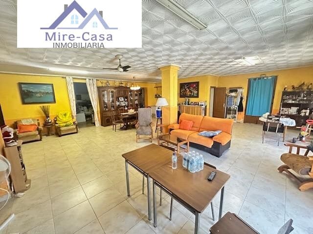 6 Zimmer Villa zu verkaufen in Elche / Elx - 250.000 € (Ref: 10030953)