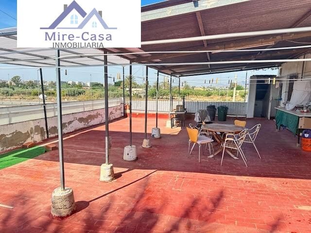 6 soveværelse Villa til salg i Altabix, Elche / Elx - € 250.000 (Ref: 10030953)