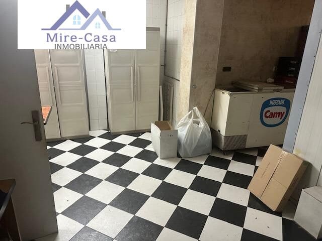 Commercial for sale in Elche / Elx - € 82,000 (Ref: 10030959)