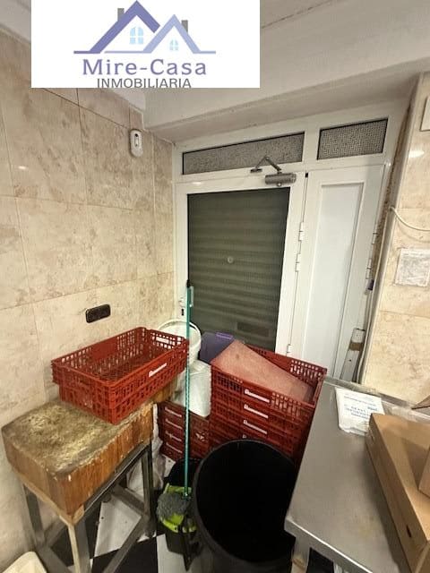 Commercial for sale in Elche / Elx - € 82,000 (Ref: 10030959)