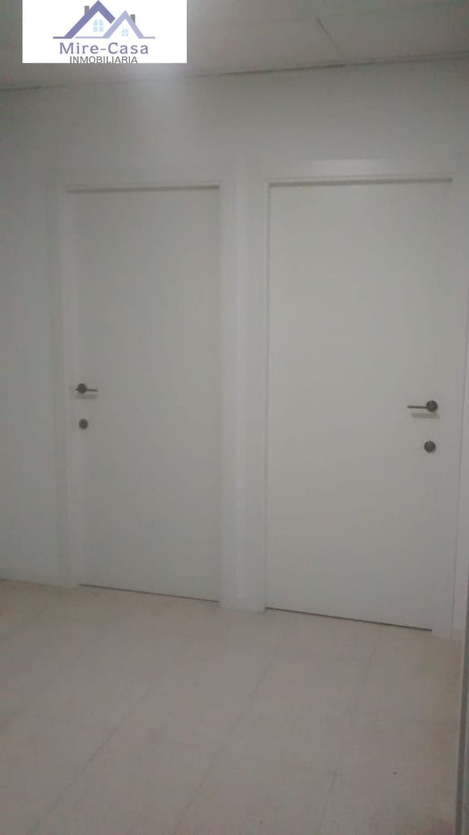 Commerciale da affittare in Elche / Elx - 700 € (Rif: 10030964)