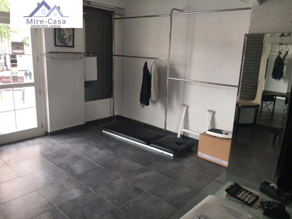 Commercial for sale in Elche / Elx - € 110,000 (Ref: 10030965)
