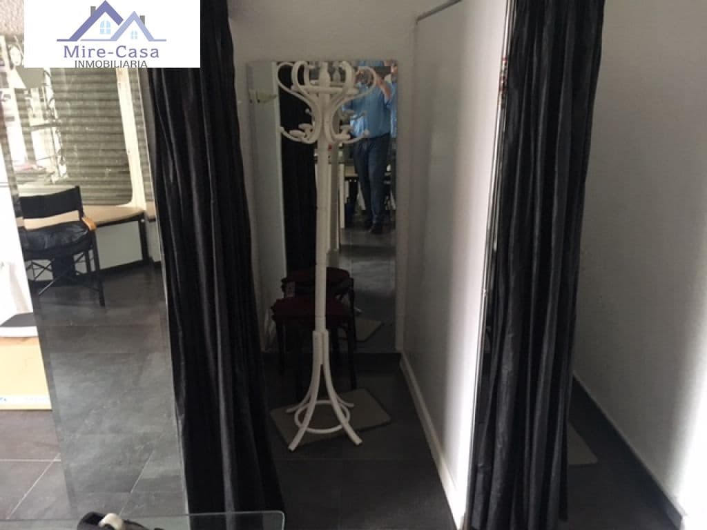 Commercial for sale in Elche / Elx - € 110,000 (Ref: 10030965)