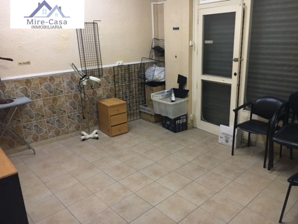 Commercial for sale in Elche / Elx - € 110,000 (Ref: 10030965)