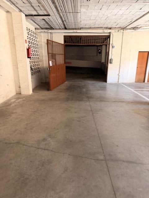 Garaż na sprzedaż w Elche / Elx - 15 500 € (Ref: 10032141)