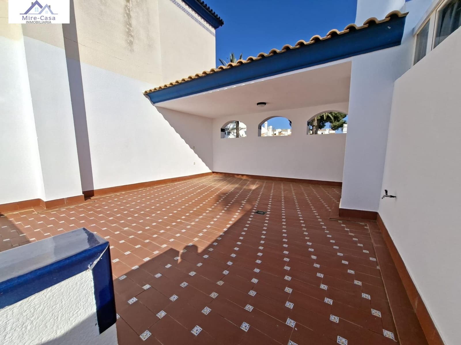 2 makuuhuone Bungalow myytävänä paikassa Orihuela Costa mukana uima-altaan - 229 000 € (Ref: 10032142)