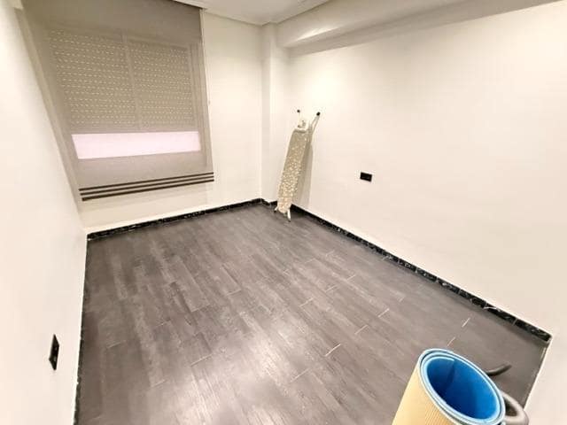 4 camera da letto Appartamento da affittare in Elche / Elx - 850 € (Rif: 10059243)