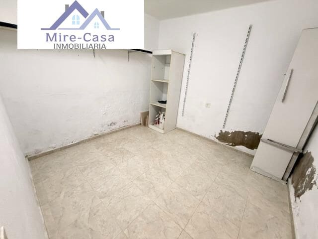 Kommersiell att hyra i Elche / Elx - 650 € (Ref: 10129658)