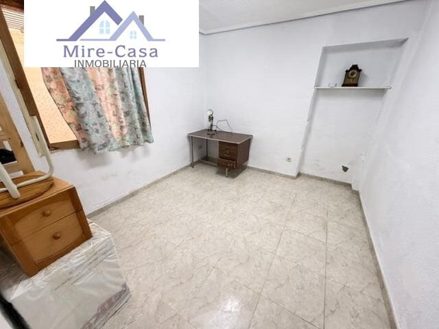 Kommersiell att hyra i Elche / Elx - 650 € (Ref: 10129658)