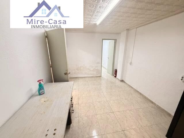 Kommersiell att hyra i Elche / Elx - 650 € (Ref: 10129658)