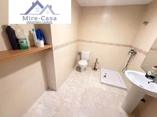 Kommersiell att hyra i Elche / Elx - 650 € (Ref: 10129658)