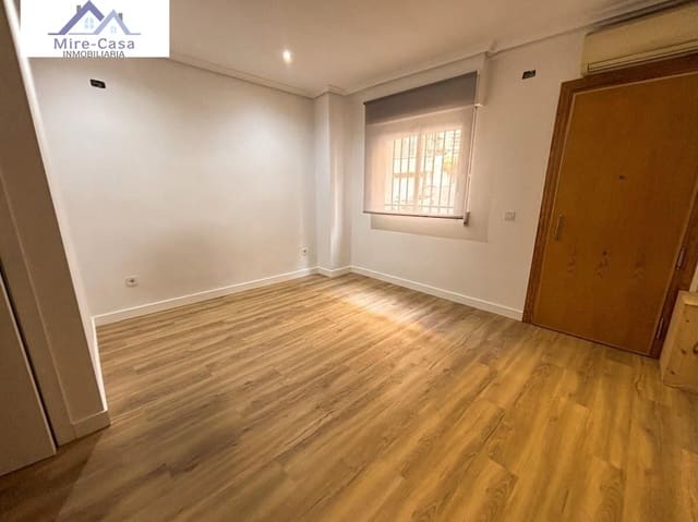 Kontor til leje i Elche / Elx - € 325 (Ref: 10136176)