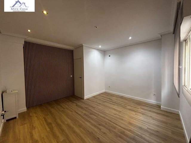 Kontor til leje i Elche / Elx - € 325 (Ref: 10136176)