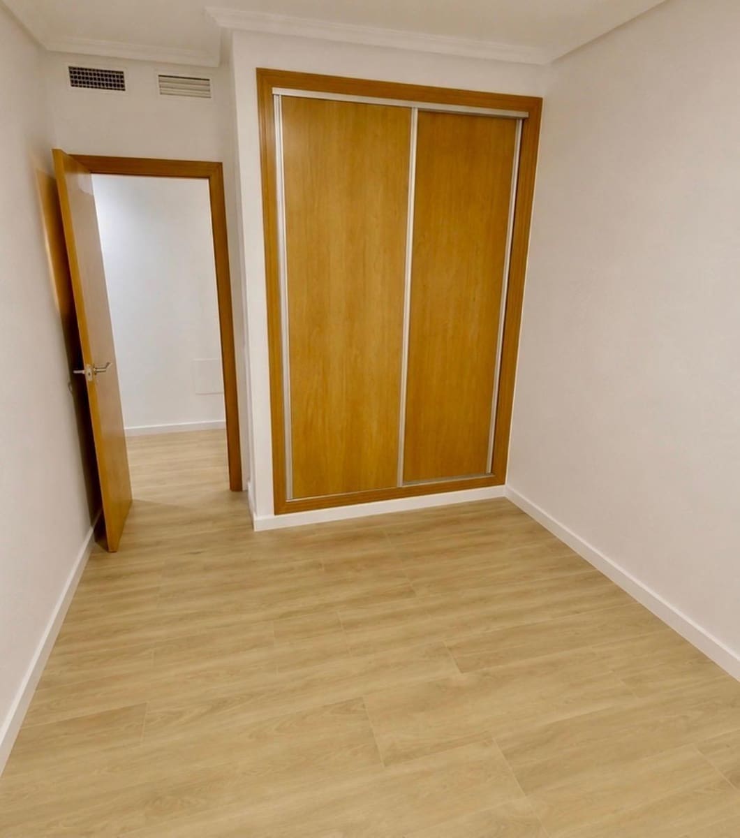 3 sypialnia Apartament na sprzedaż w Guardamar del Segura - 200 000 € (Ref: 10011548)